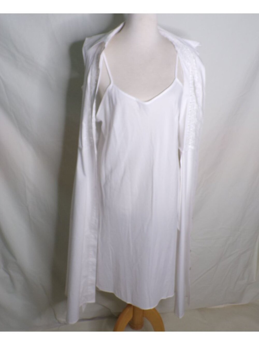 🆕NANETTE LEPORE Belted Eyelet Flare Shirt Dress White 8 - Picture 8 of 9